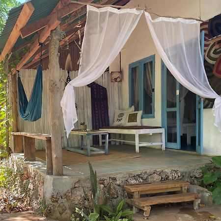 Blu Oceano B&B, Italian Restaurant ネンブララ エクステリア 写真