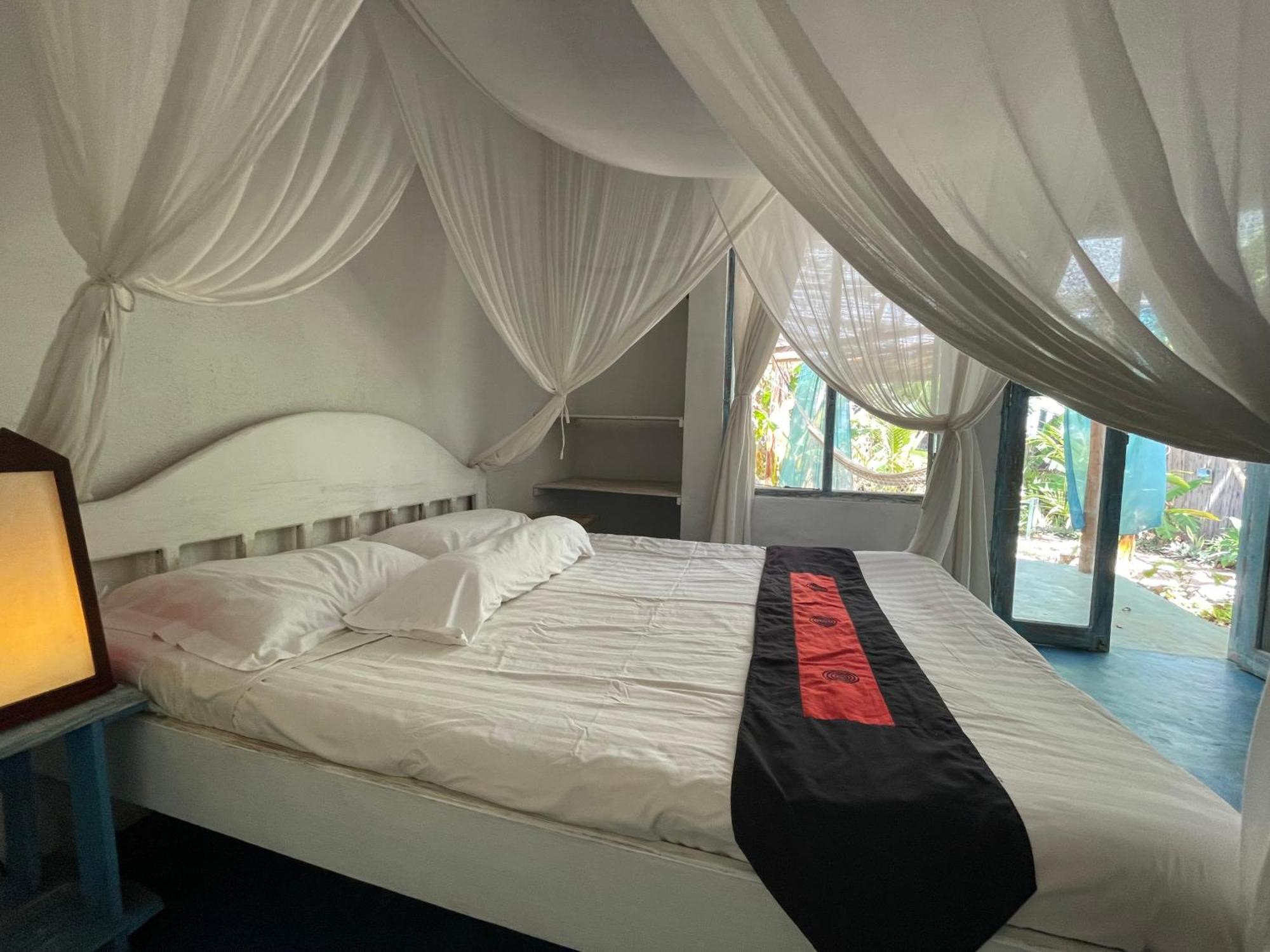 Blu Oceano B&B, Italian Restaurant ネンブララ エクステリア 写真
